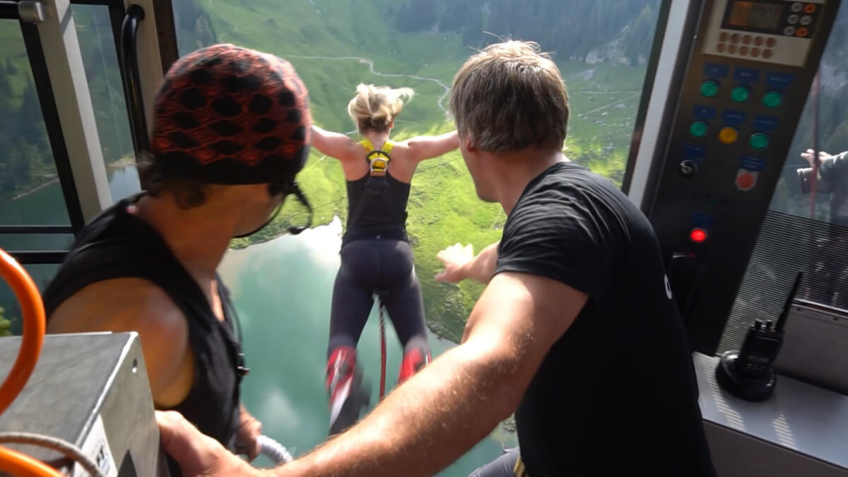 OUTDOOR Adventure Is bungy jumping